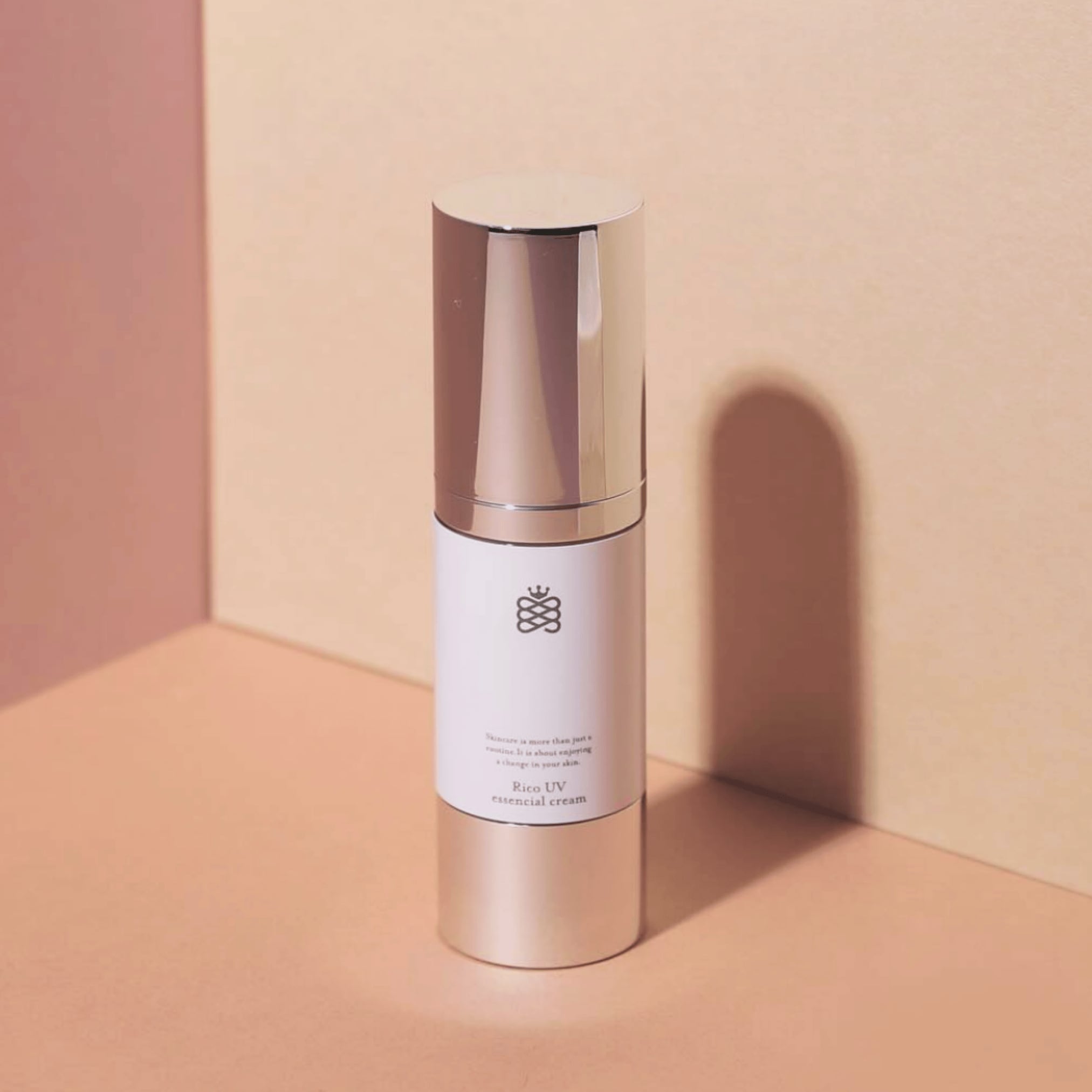 Rico UV essencial cream (日焼け止め美容液) SPF30 PA++ ノンケミカル 紫外線吸収剤不使用 毎日使える