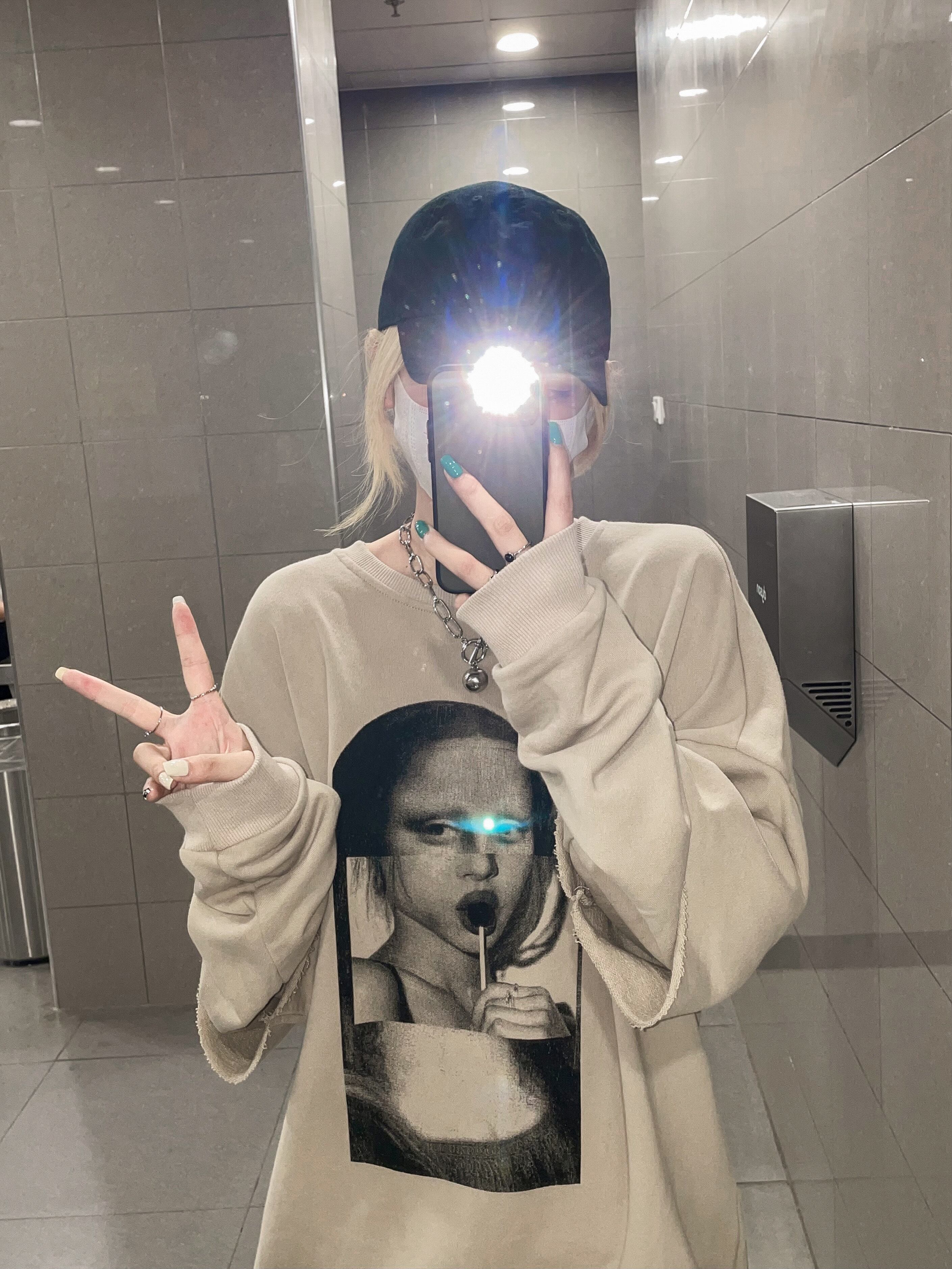 Tシャツ シャツ ルーズスタンダードオータムトップス ロング レトロ 秋物 ブラックストロベリース13753936067