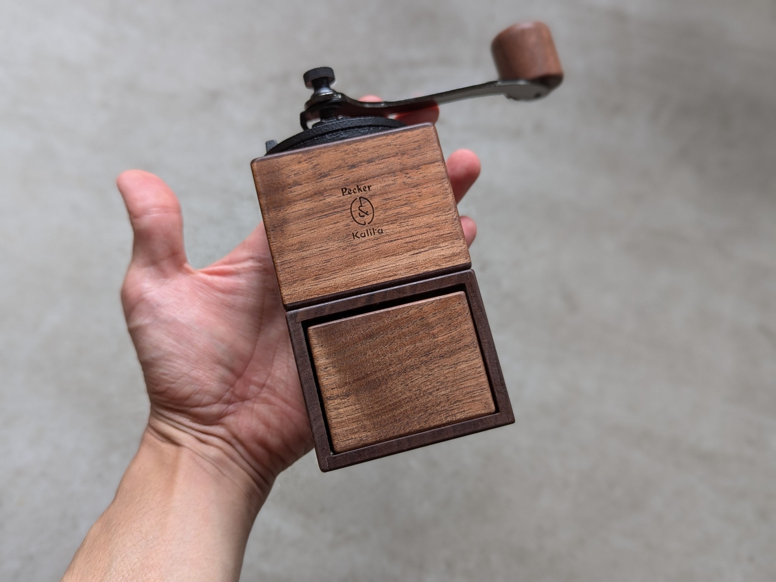 コーヒーミル P&K（ウォールナット・ナラ） | kalita | inoya | Basic