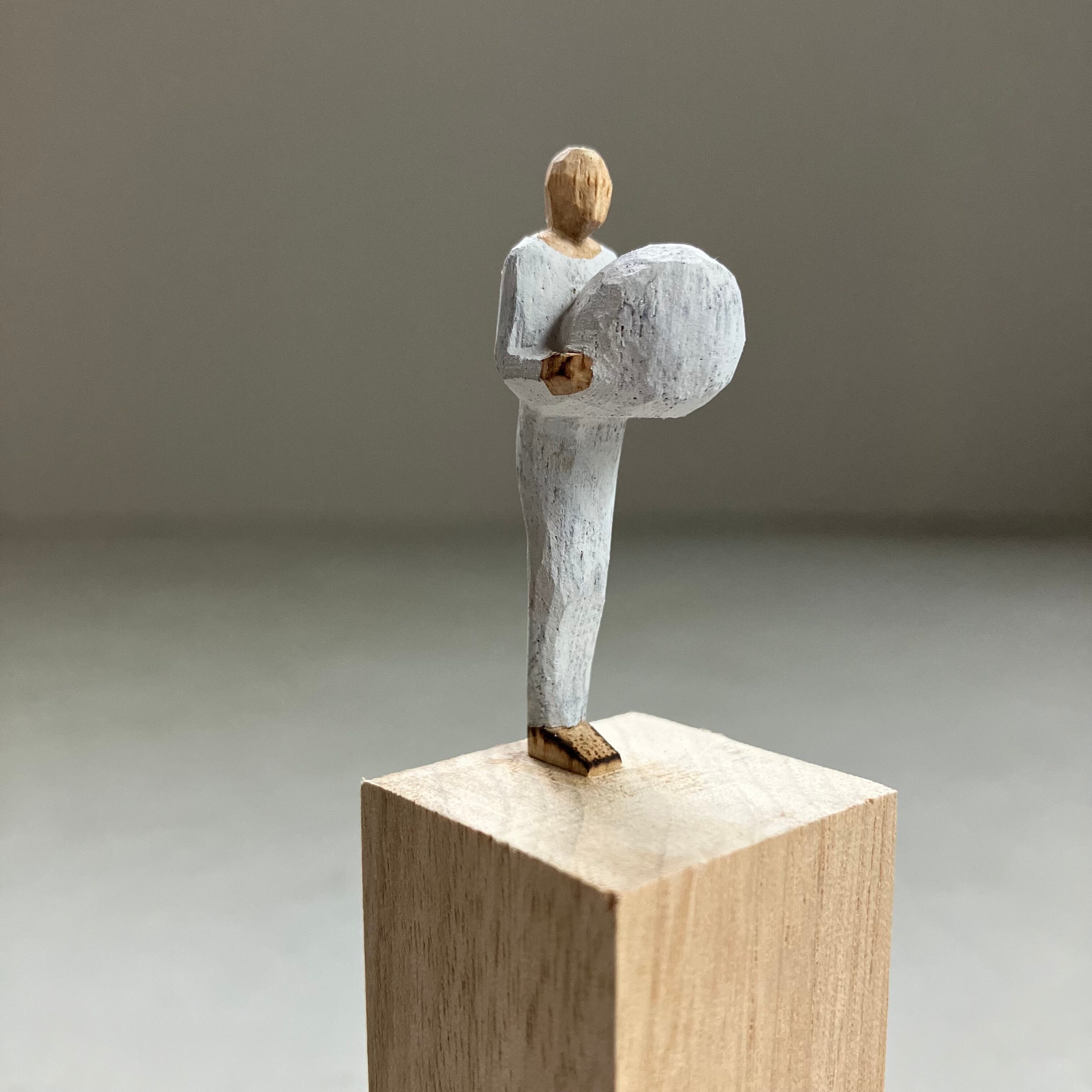 olectronica / wood figure 台付き