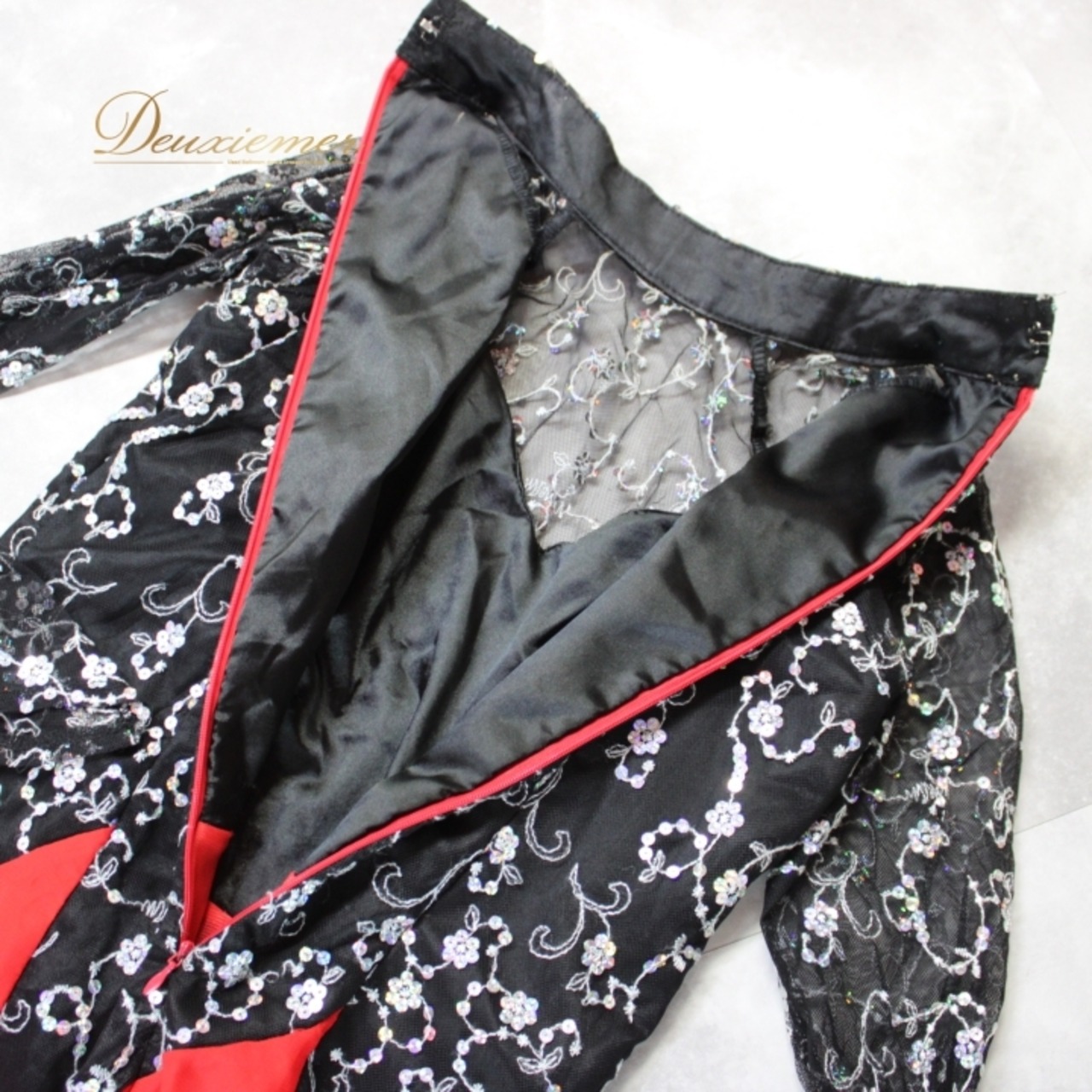 社交ダンス 衣装 スタンダード ドレス ワンピース パーティ衣装 Leirena レイリーナ 黒 赤 ブラック系 レッド系 キラキラ 派手 レース キラキラドレス ダンス衣装 おしゃれ ダンスパーティ 衣装コーデ レッドドレス ブラックドレス ストレッチ サイズ調整 ポリエステル素材 フェスティバル カラフル 目立つ 祭り 着やすい レディース 夏用 秋用