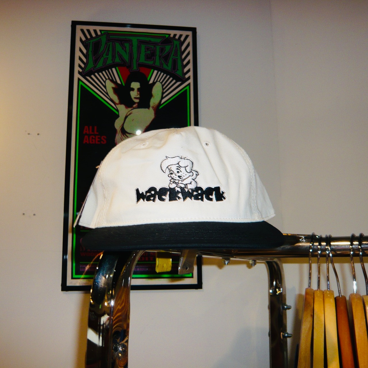 wackwack "FRIENDLY BUT OFF" 2tone cap