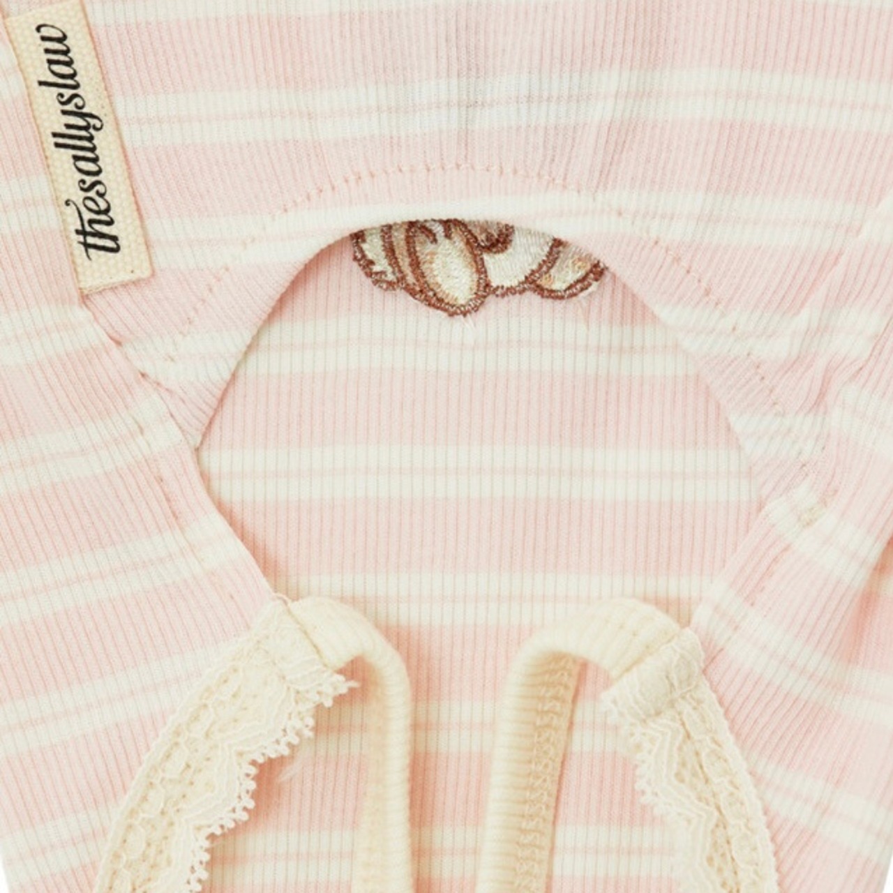 【予約】[ thesallyslaw ] Bunny Romper｜Pink Milk Stripe - 19