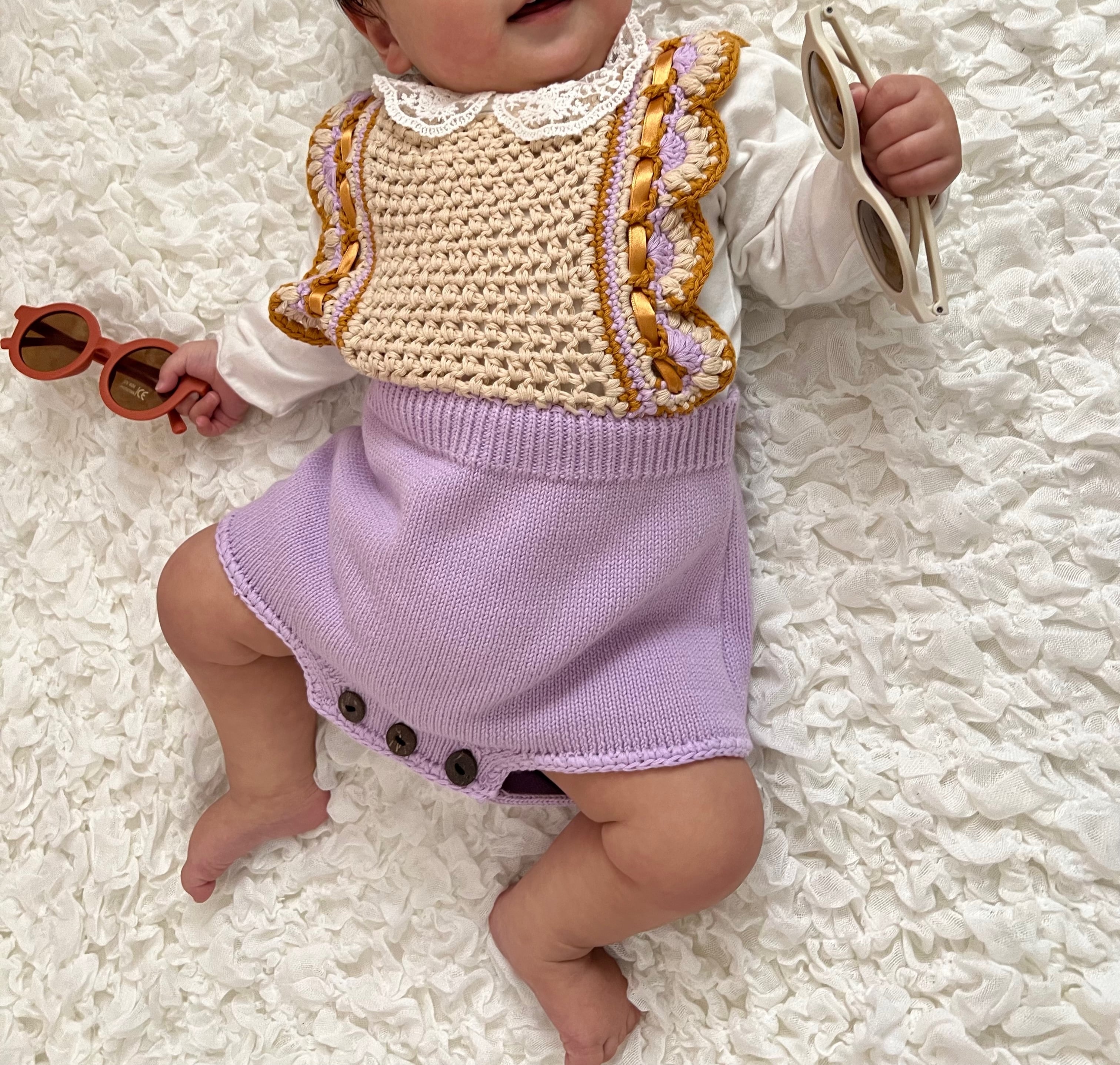 【取寄】ラプンツェル風フリルリボンニットロンパース