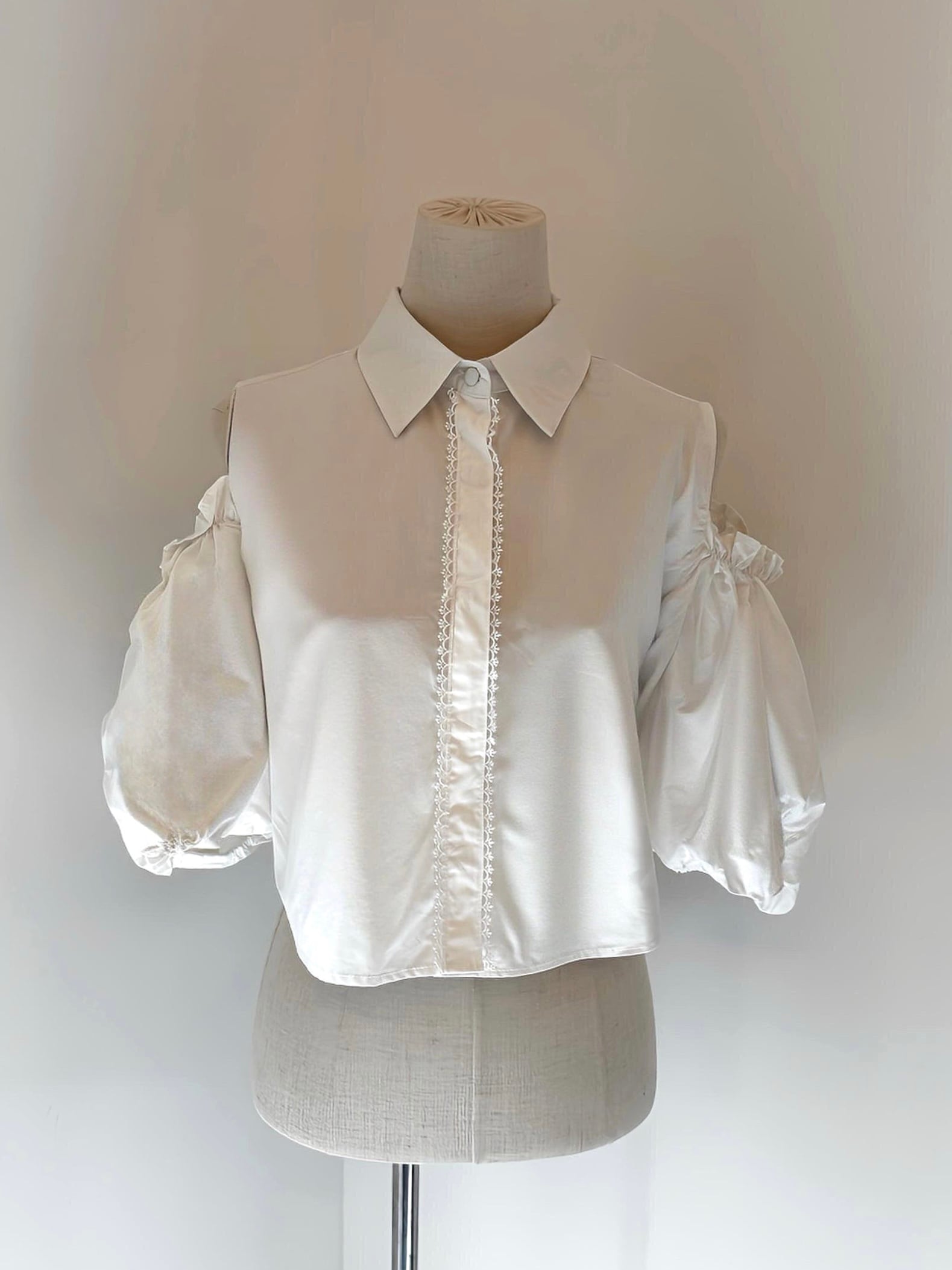 PURITAS オフショルブラウス ホワイト オフショルブラウス WHITE | PURITAS