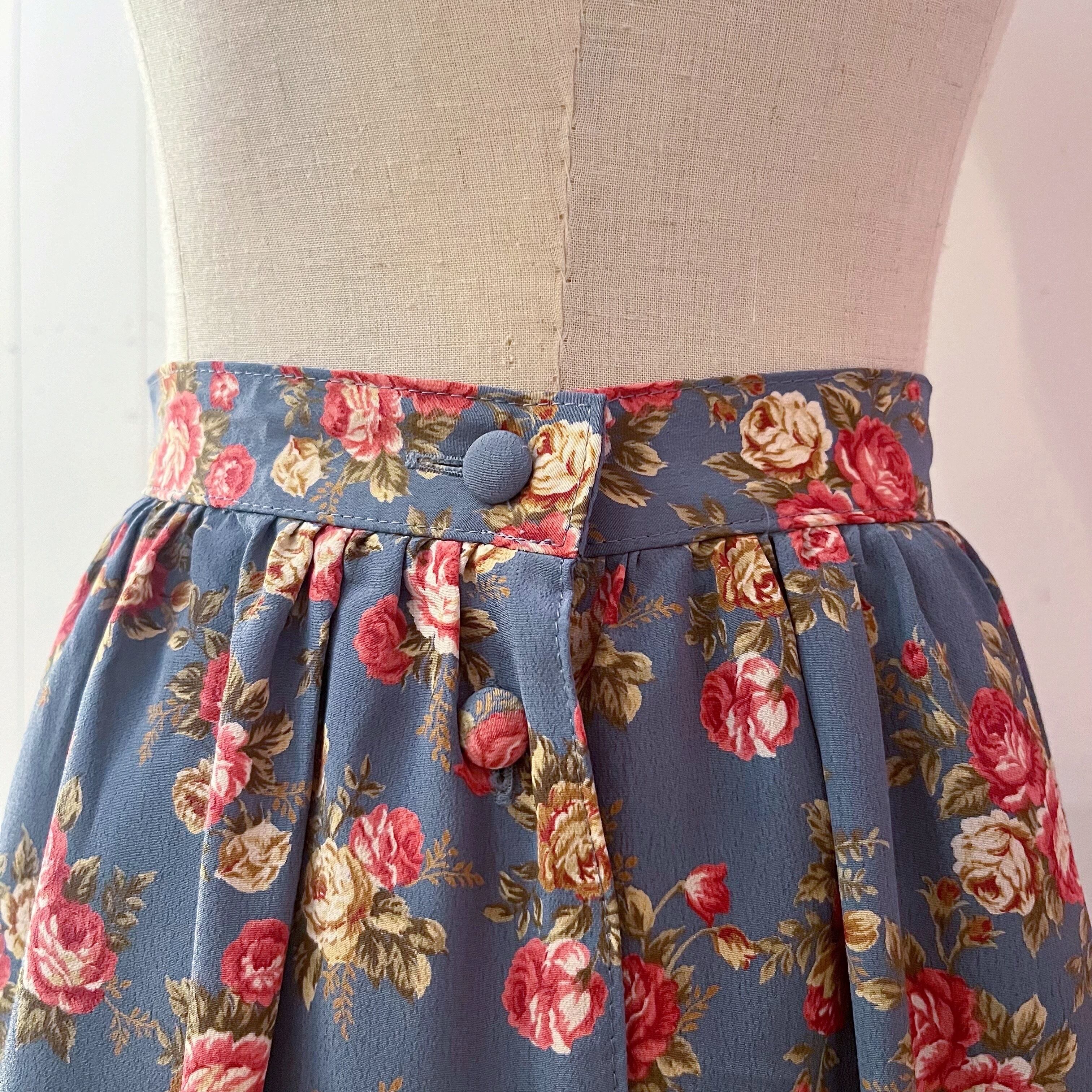 blue red rose side button skirt