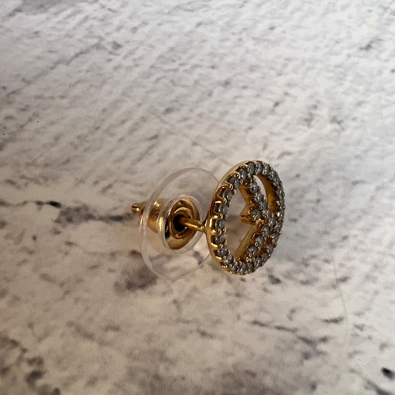 FENDI フェンディ  片耳  ピアス ゴールド A-9773