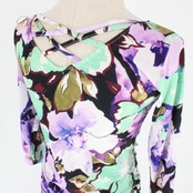 社交ダンス 衣装 スタンダード 上下セット ツーピース レッスンウェア パーティ衣装 ブラック系 ホワイト系 パープル系 グリーン系 紫 黒 緑 紫系 花柄 デザイン 大胆 ワンピース風 トップス スカート フレアスカート ラテン調 フォーマル ダンスウェア ジョアン レディース 伸縮性あり 7分袖 七分袖 カラフル モダンスタイル 派手柄 柄シャツ風 バイカラー アシンメトリー風 パープル×グリーン×ブラック 系統 おしゃれ 練習着 発表会用 舞台 レッスン パーティー衣装 成人女性用 Mサイズ相当