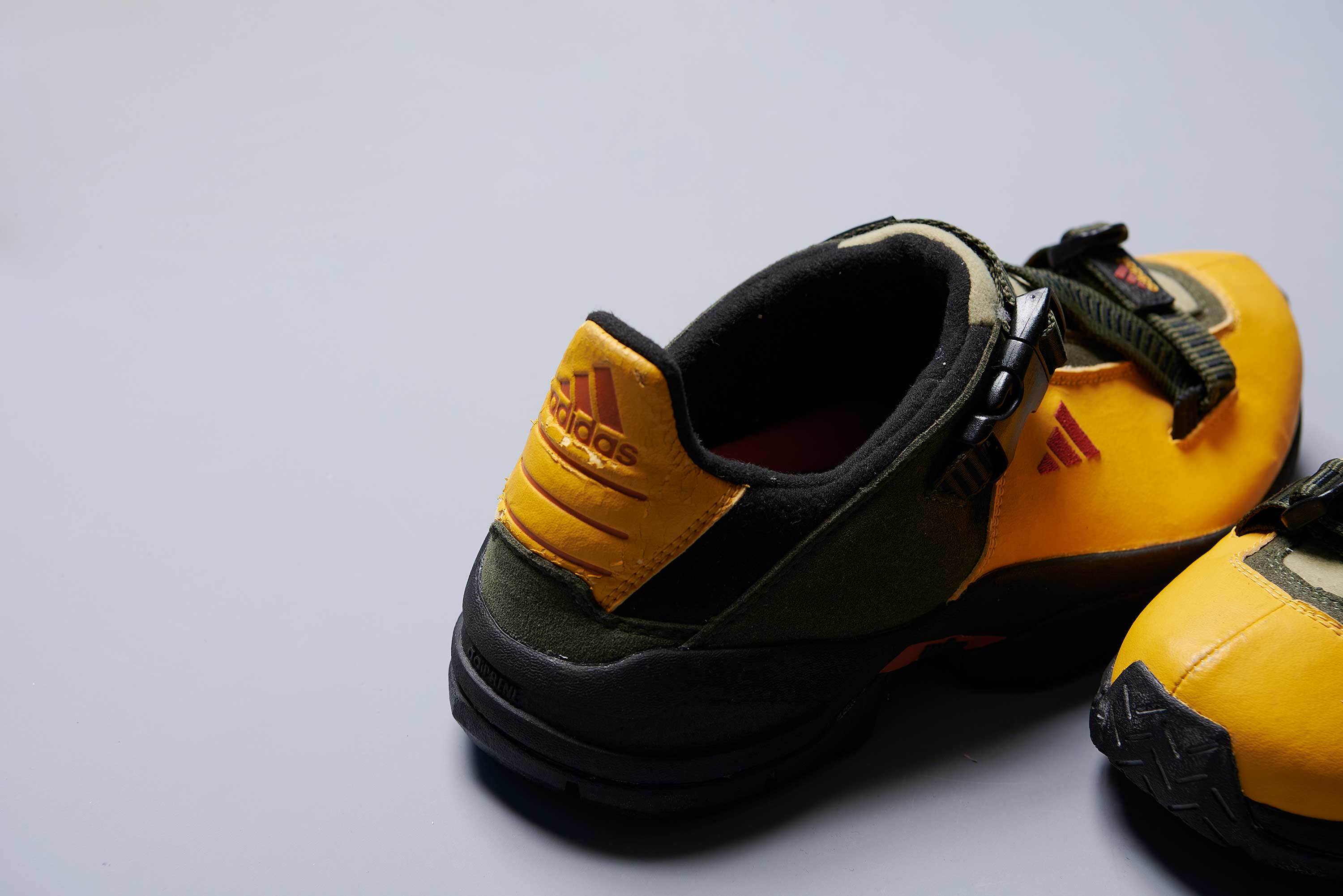 adidas BANSHEE | PLAYGROUND | スニーカーショップ