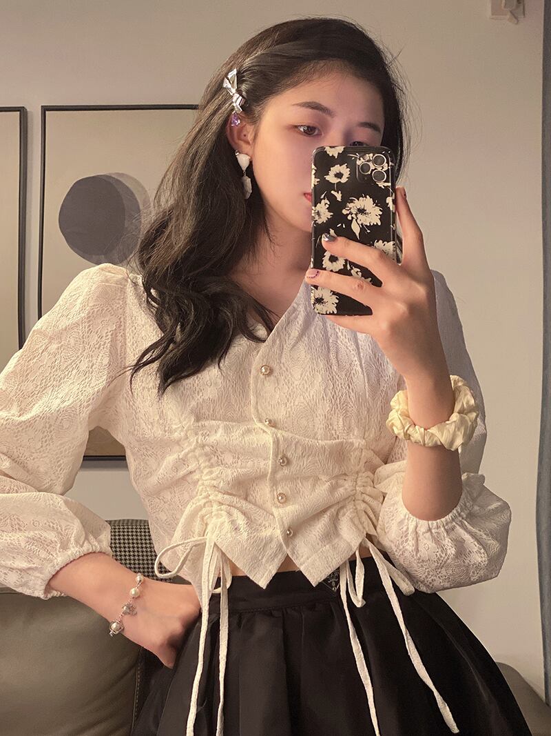 ショートVネックブラウス スプリングサマー薄手ギャザースタイルシャツ 大人ガーリー スウィート キュート カジュアル 春物 夏物 YY-ファッション5660230962