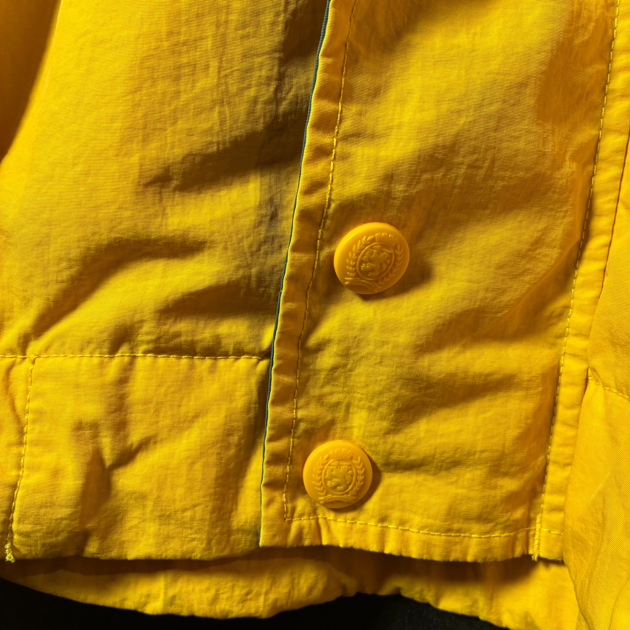 90s TOMMY HILFIGER セーリングジャケット 袖刺繍 イエロー L