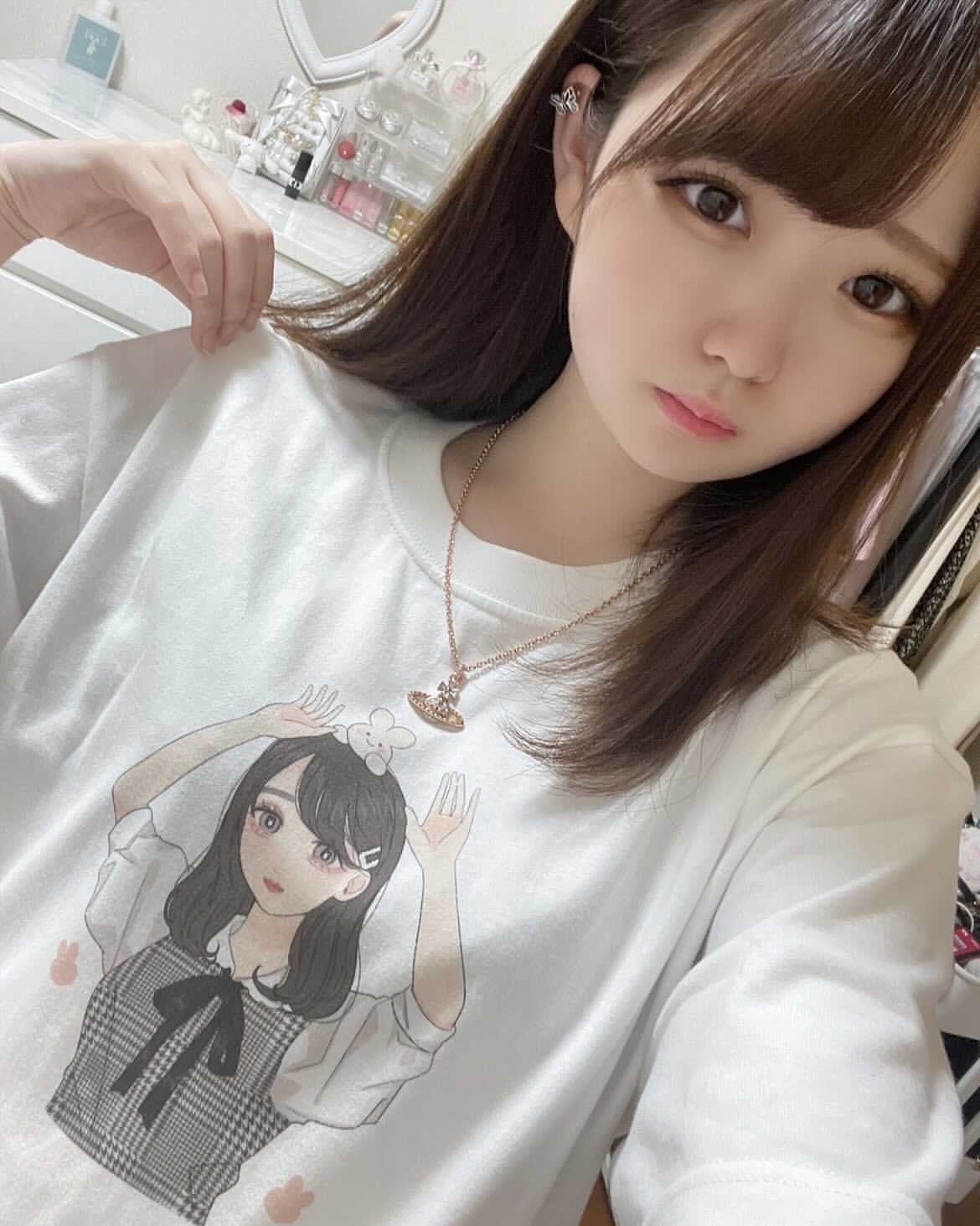 With × 星乃うさぴ Tシャツ 】 | with