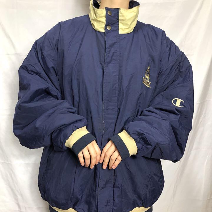 チャンピオン☆中綿ジャケット 古着 90s ゆるだぼ デカロゴ 刺繍ロゴ