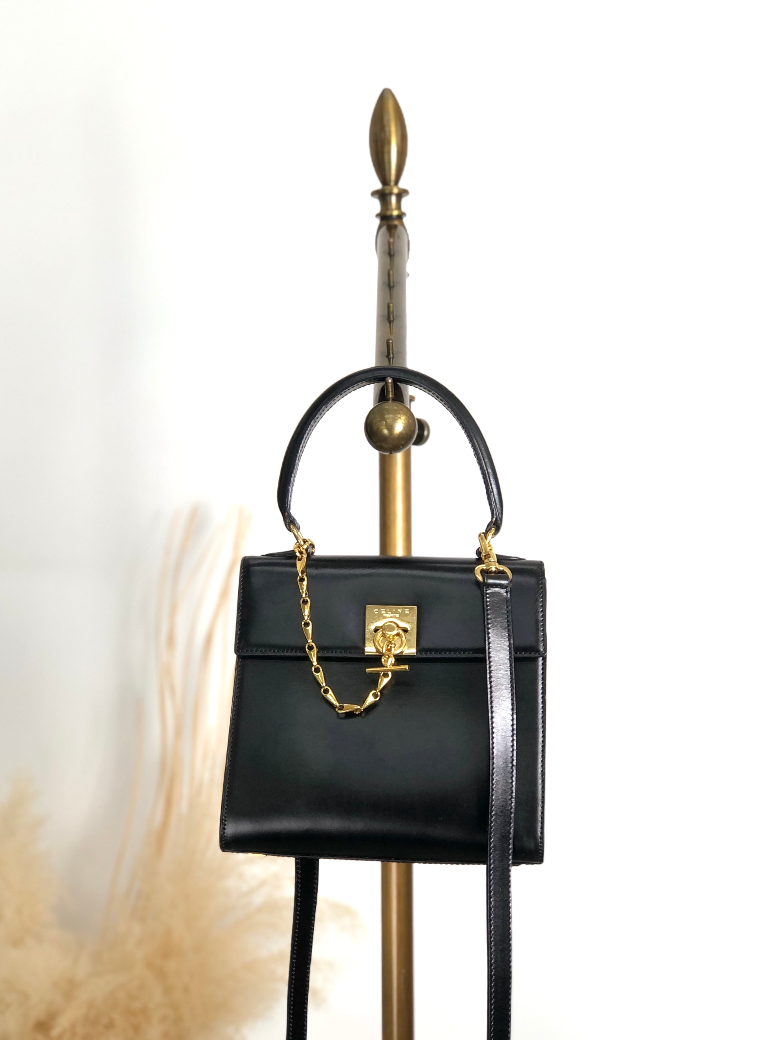 CELINE セリーヌ ショルダーバッグ ブラック ガンチーニ チェーン