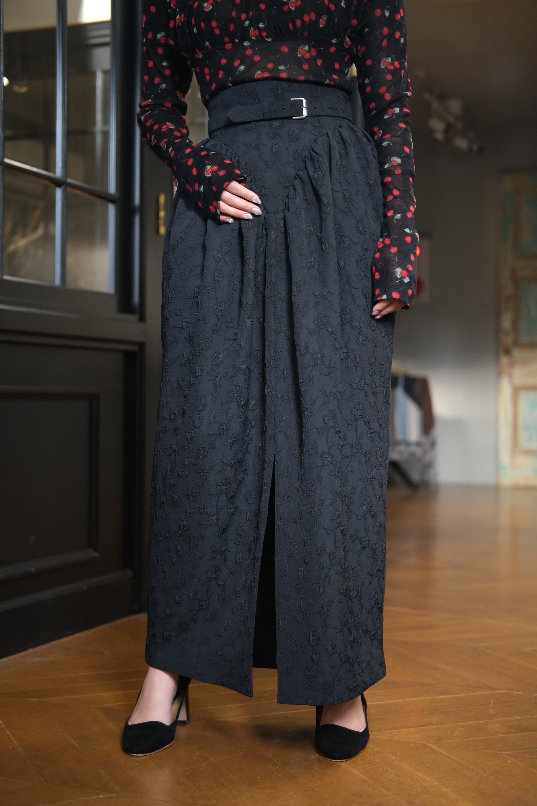 【FETICO】Floral jacquard curvy skirt FETICO】Floral jacquard curvy skirt -brown- | loop