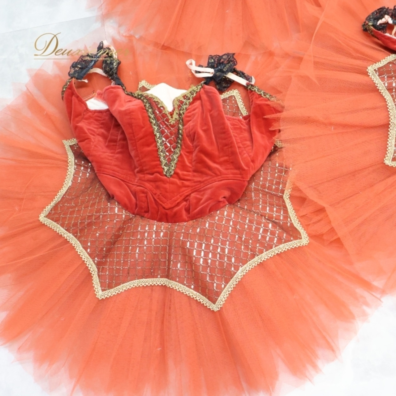 バレエ 衣装 まとめ売り 5点セット チュチュ 赤 コンクール 発表会 ドンキ キトリ エスメラルダ ブラウン系 レッド系 オレンジ系 ジュニア 子供 赤いチュチュ 発表会衣装 コンクール衣装 セット販売 ダンス衣装 子供用バレエ衣装 ベロア素材 キトリ衣装 エスメラルダ衣装 コンクール用衣装 バレエセット まとめ売り衣装 ジュニア衣装