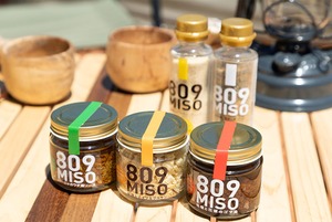 ヤマク食品809MISO   5 種セット 「赤味噌と鰹節と黒ゴマのシーズニング」「 白味噌とチーズのシーズニング」「味噌と花椒のゴマ油」「味噌とナッツ&クルトン」「バーニャカウダ風ソース」