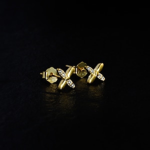 【Lamia】S925 harf zirconia cross pierce  #pp17