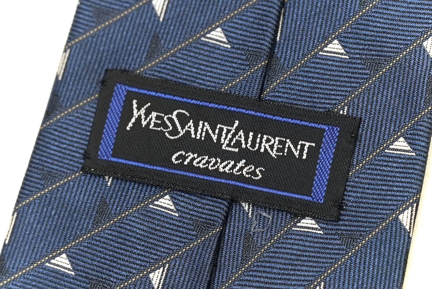 3710H3 YVES SAINT LAURENT cravates イヴ・サンローラン 3710H3 YVES SAINT LAURENT cravates イヴ・サンローラン