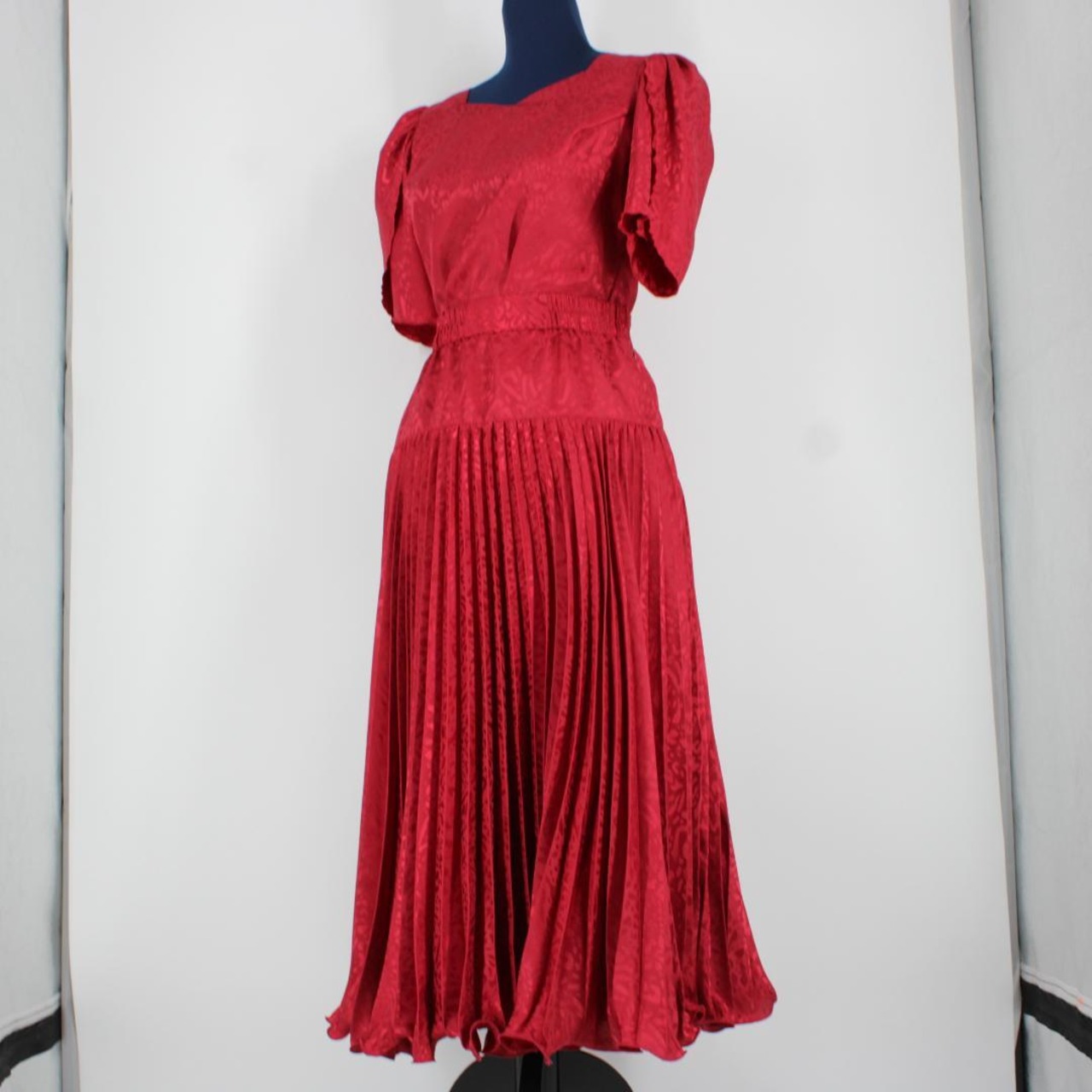 【美品 社交ダンス衣装】上下セット レッスンウェア 練習着 Dance Fashion Pier 赤 レッド プリーツ 華やか レオタード 上品