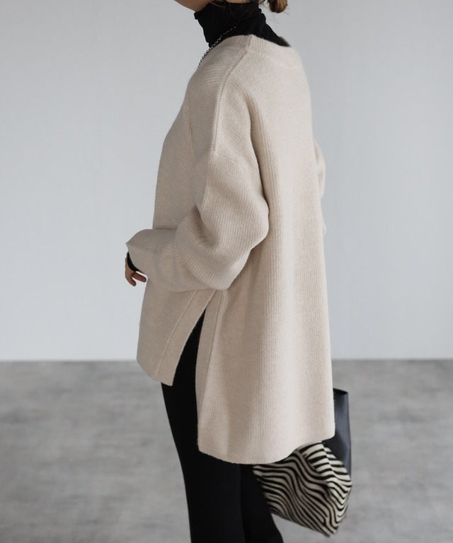 サイドスリットニット