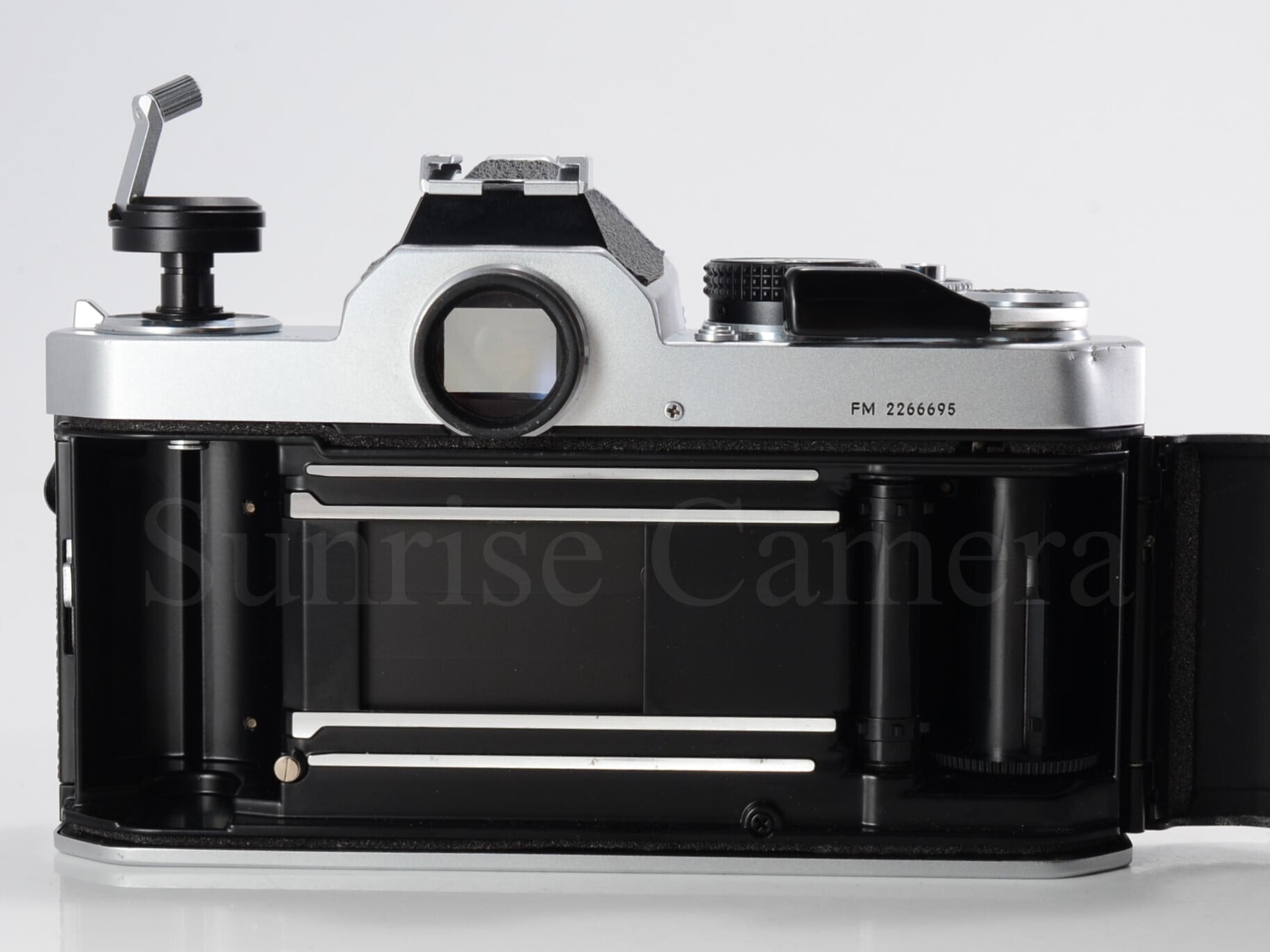 Nikon FM / Ai Nikkor 50mm F1.8 整備済ニコン (60109) | サンライズ