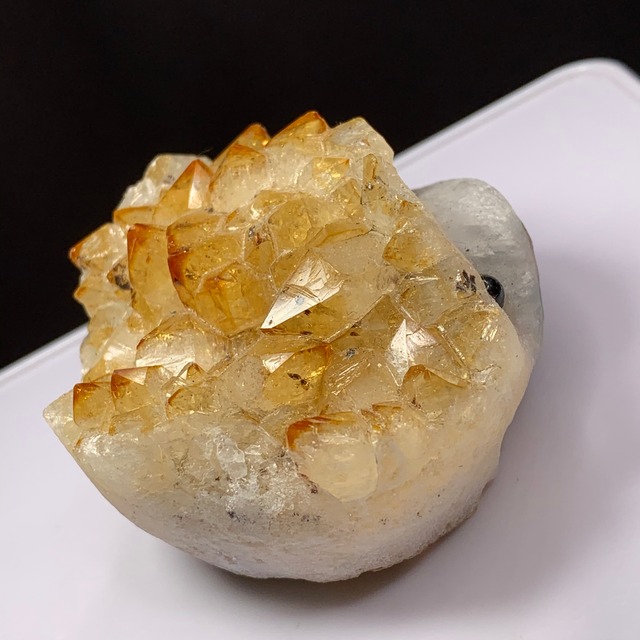 3.シトリンクラスター・ハリネズミ