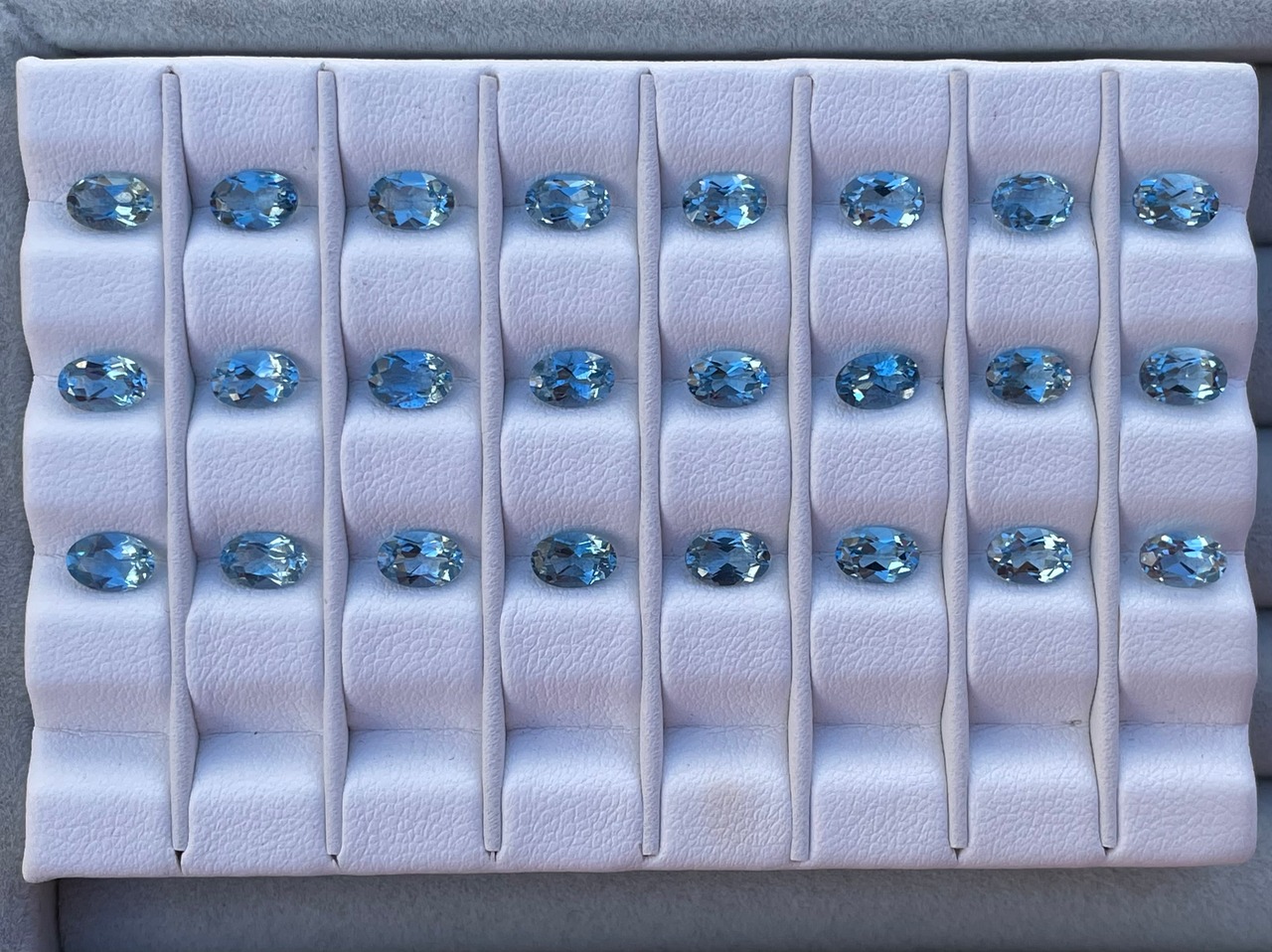 Aquamarine & Diamond Necklace [KJ021]