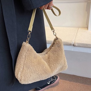 フェイクファー ショルダー バッグ レディース 春秋冬 小さめ おしゃれ 通勤 大人 かわいい フェミニン ふわふわ ミニバッグ 大人可愛い 大人女子