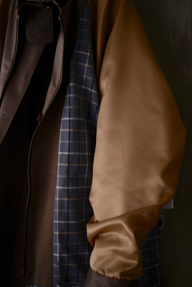 CHRYSALIS / exclusive for tatazmaiizumai /cotton gabardine field half coat color / nuance Greige