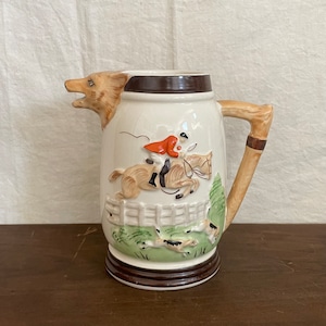 注ぎ口が動物なピッチャー