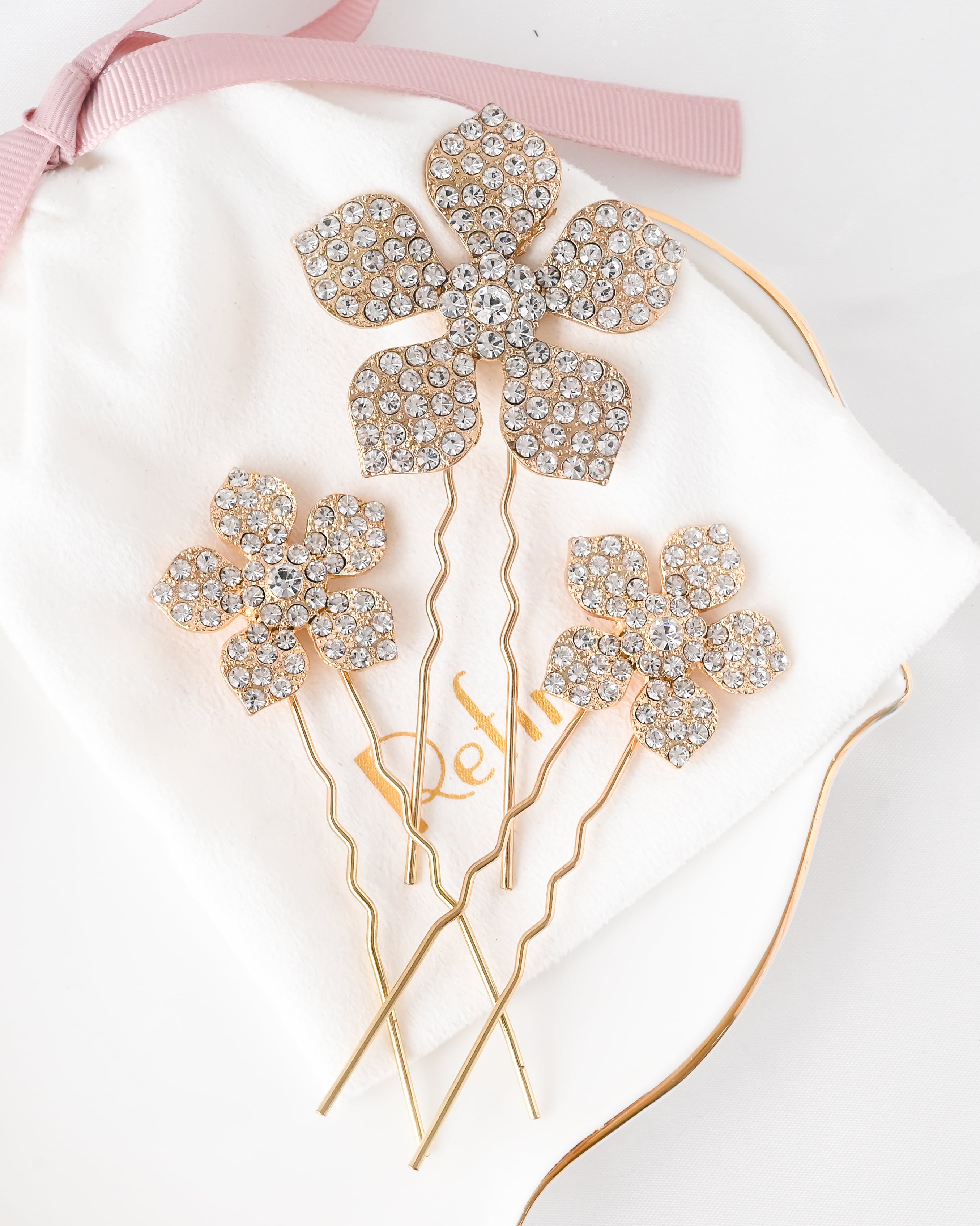 グリッターフラワーヘアピン3本セット【AH2512-01】