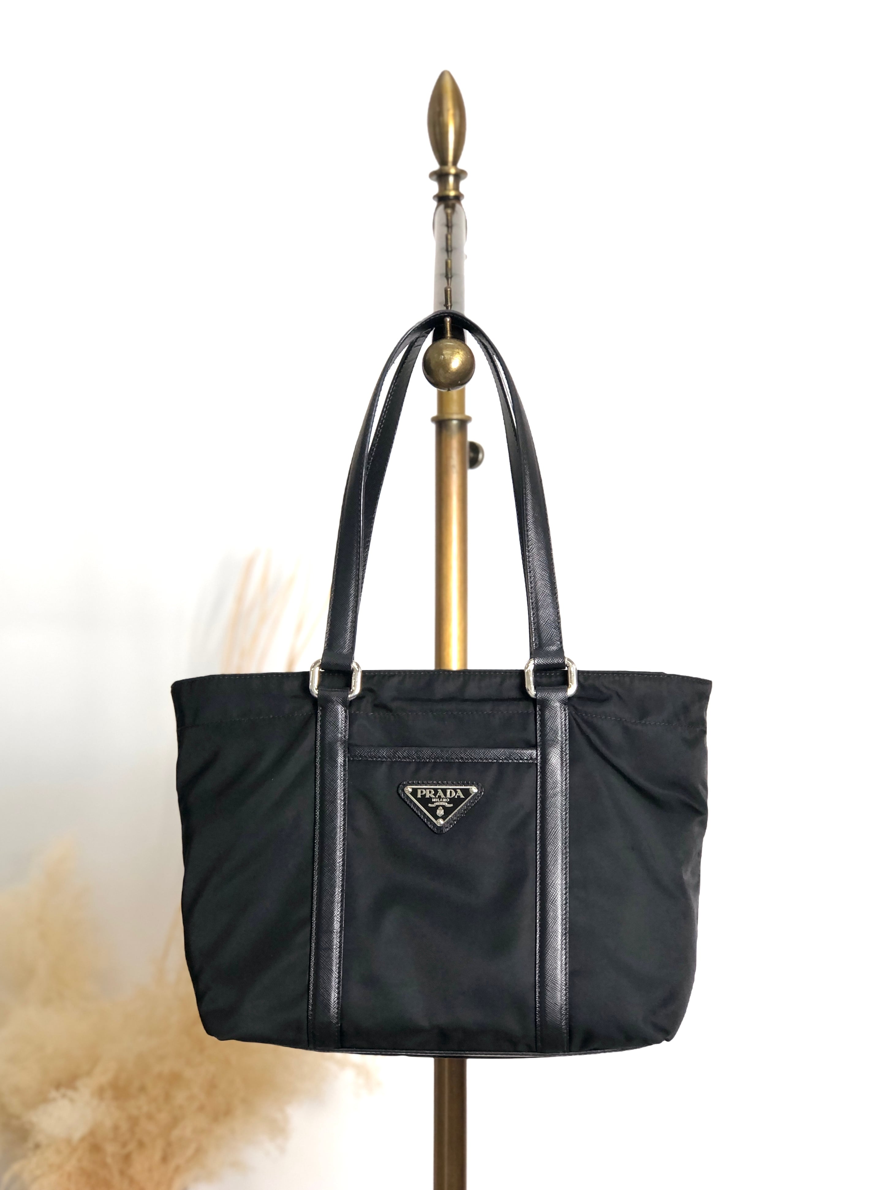 PRADA プラダ ハンドバッグ ブラック トライアングルロゴ ナイロン