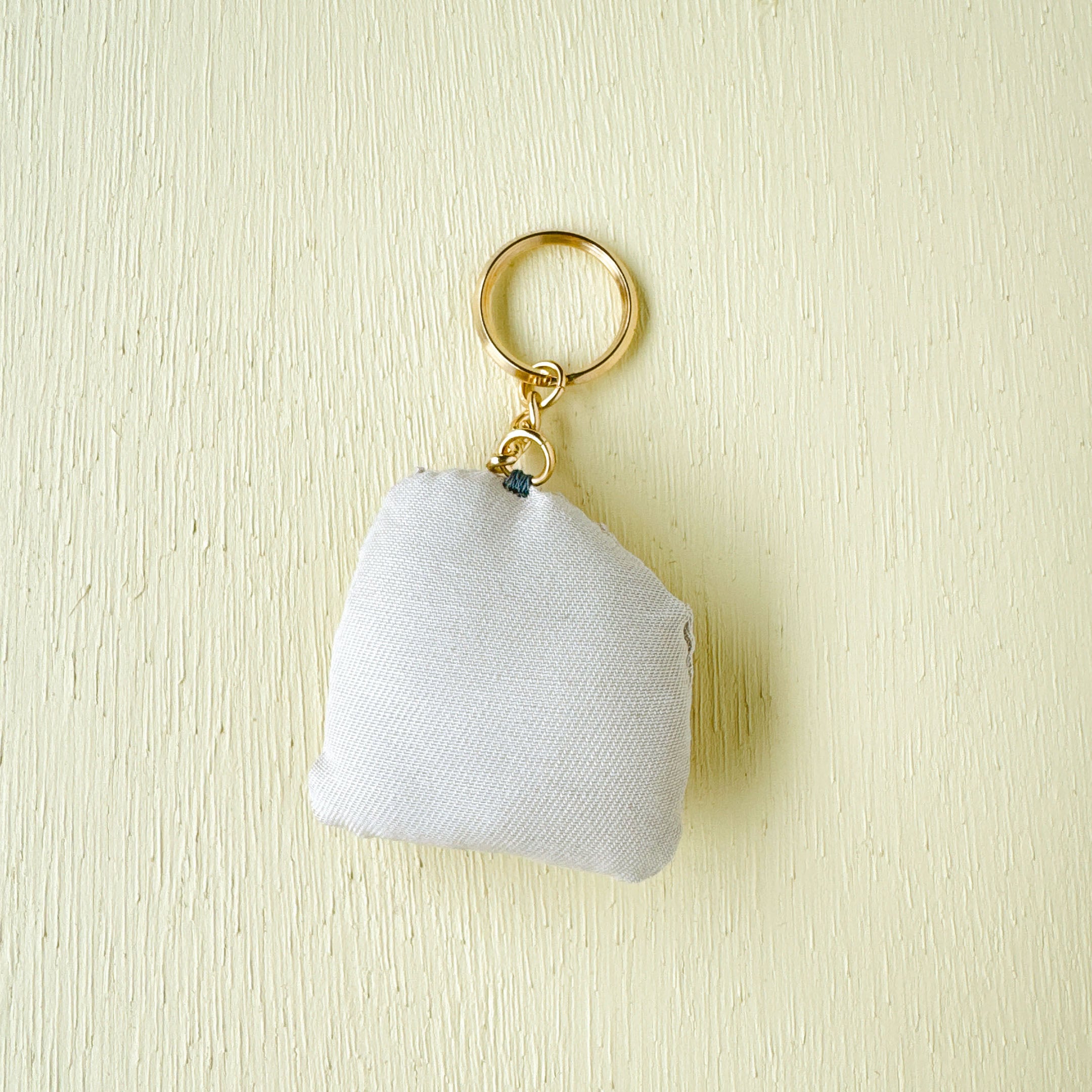 ショートケーキ チャーム』刺繍キット | Net store アンナとラパン
