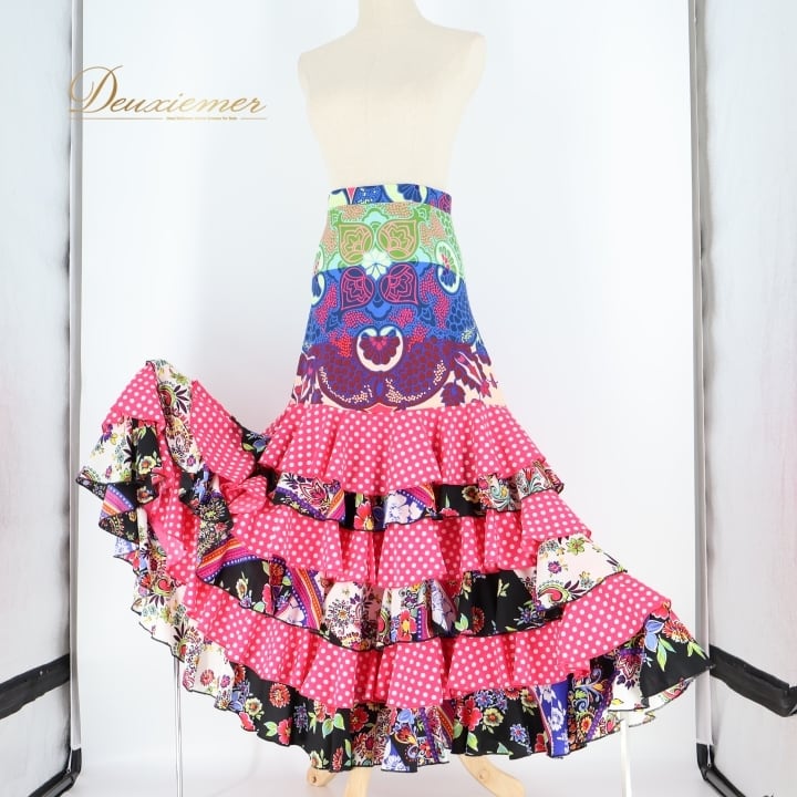 フラメンコ　ファルダ　新品　ピンク　フラメンコ衣装　レッスン　Leirena フラメンコ 衣装 ファルダ スカート ピンク 黒 ボランテ フリル 水玉