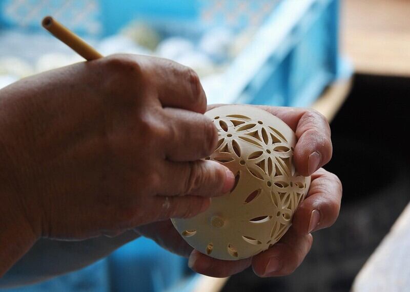 No.242 白磁雪透かし 豆風鈴 | 大秀窯 オンラインショップ