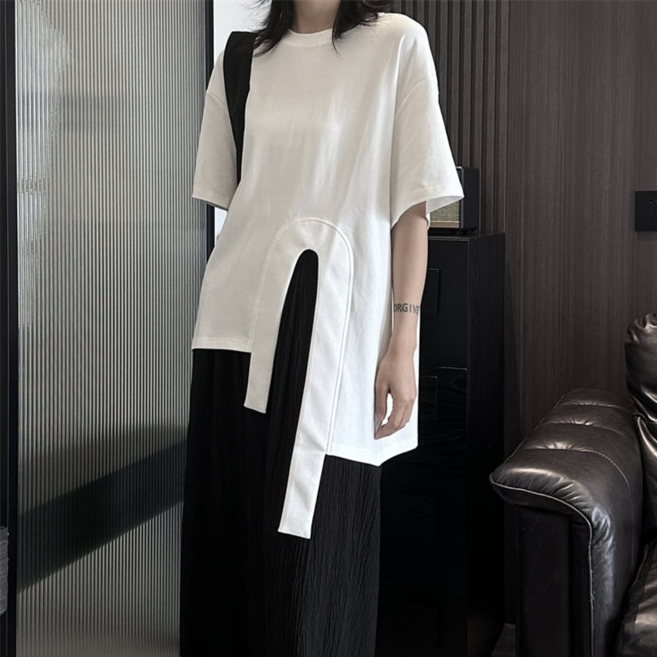 Cutout Drop Shoulder T-shirt 01133