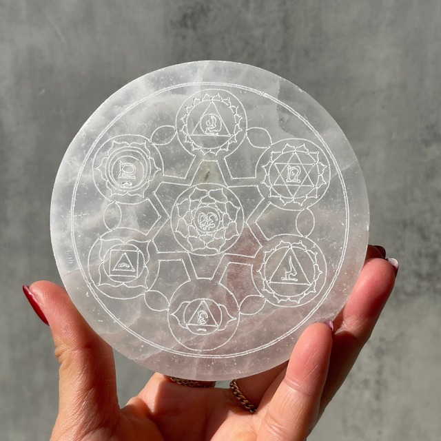 《セブンチャクラ》【セレナイト（透石膏）プレート】サークル  鉱物 天然石 パワーストーン