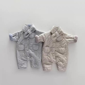 【冬作】スカーフ付きキルティング オールインワン