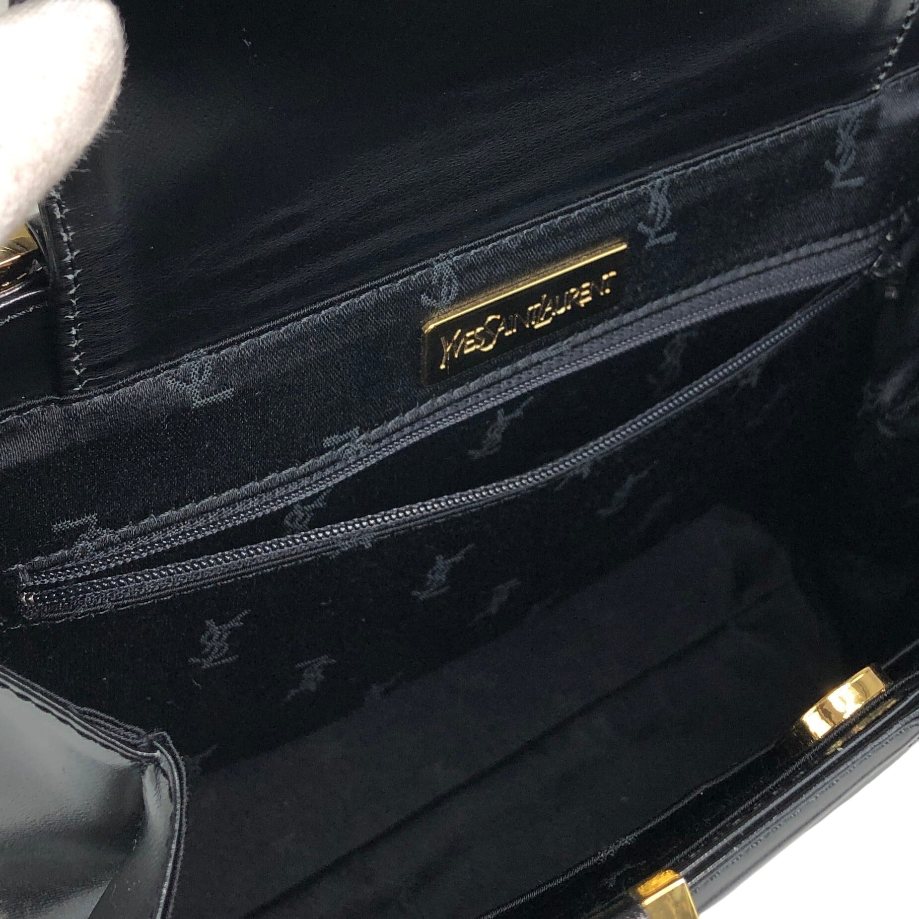 Yves Saint Laurent イヴ・サンローラン ハンドバッグ ブラック