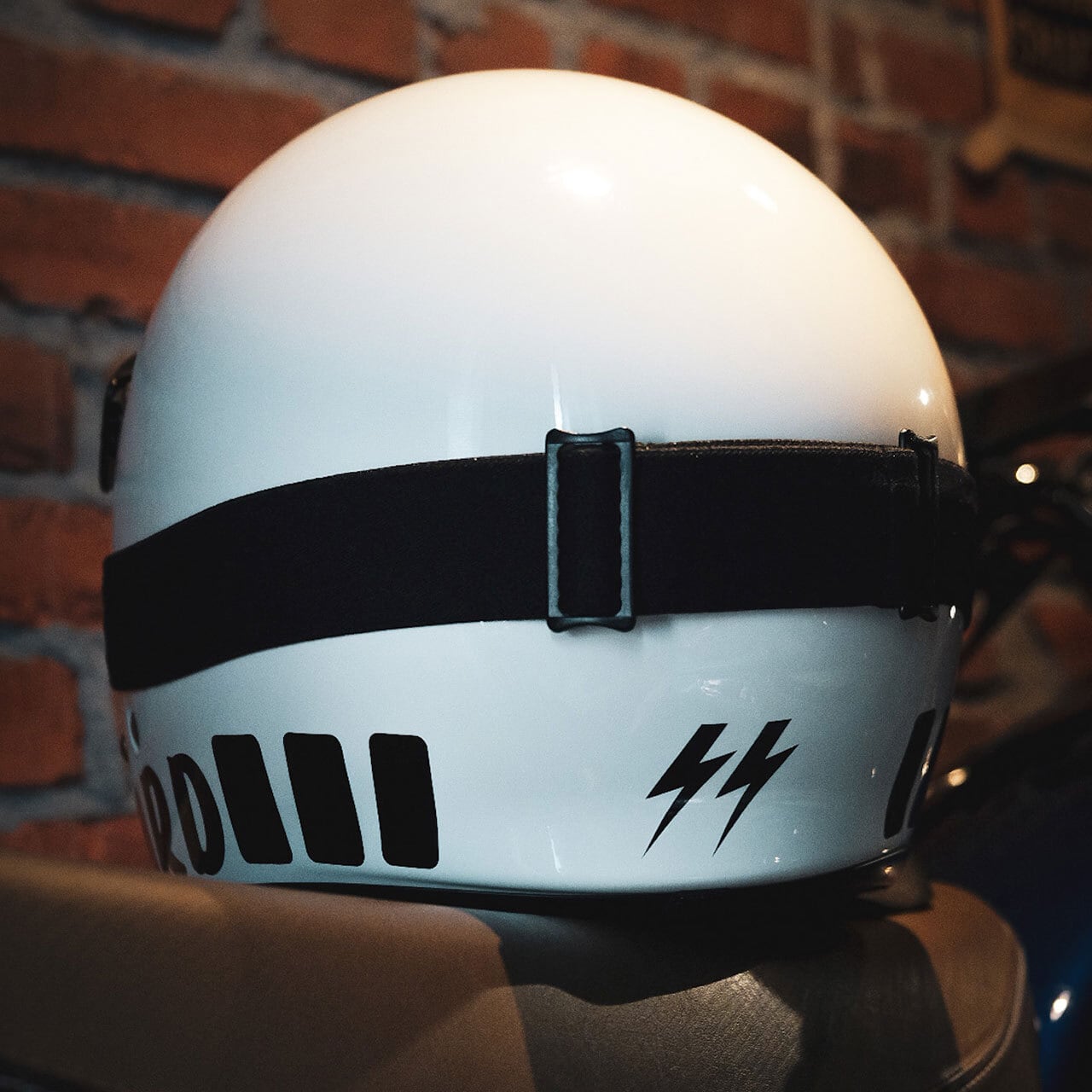 SHOEI EX-ZERO用 オリジナル名入れデカール + イナズマ | Richard-Handmade