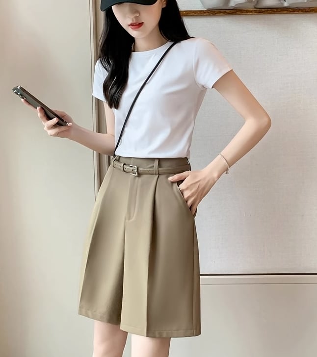 ワイドパンツ ショートパンツ ボトムス パンツ ショート ショート丈 膝上 ワイド Aライン ベルト ウエストリボン ハイウエスト ポケット かわいい 大人可愛い シンプル カジュアル 大人 おしゃれ お洒落 ルーズ 無地 春 夏 秋 10代 20代 レディース 通勤 学生 通学 デート お dc619ef739c23adec7b4e6b028d83a