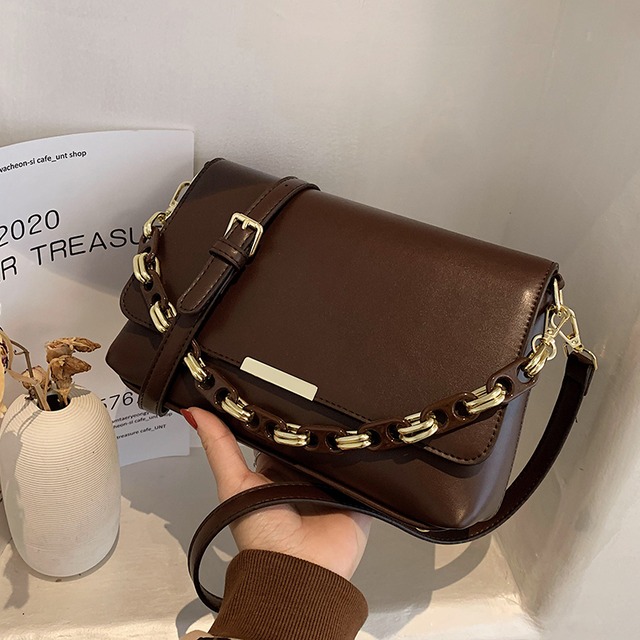 オータムウィンターチェーン レッド 秋物 冬物 スクウェア メッセンジャーバッグ Tiancai_Wing_Bag63698972785