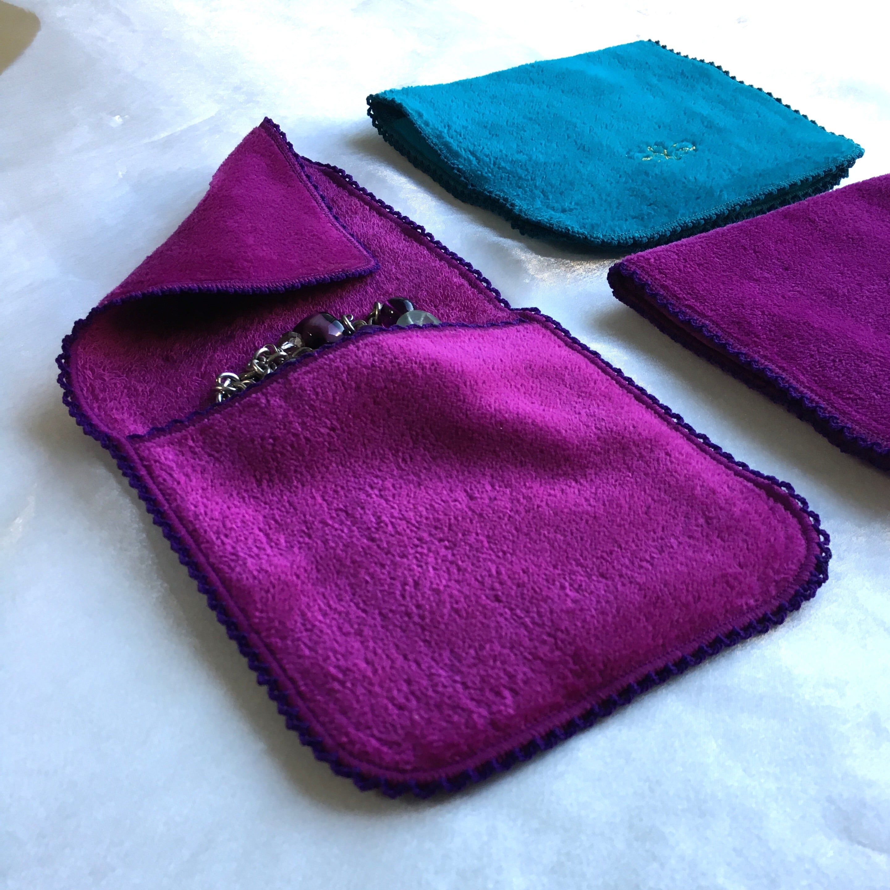 Mon Luxe レース チーフポーチ タオル地 Lace Chief Pouch | Mon Luxe