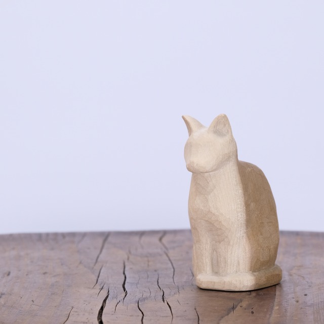 Chisaki Wood Works　猫の置物（ホオの木）【木工】2024020801