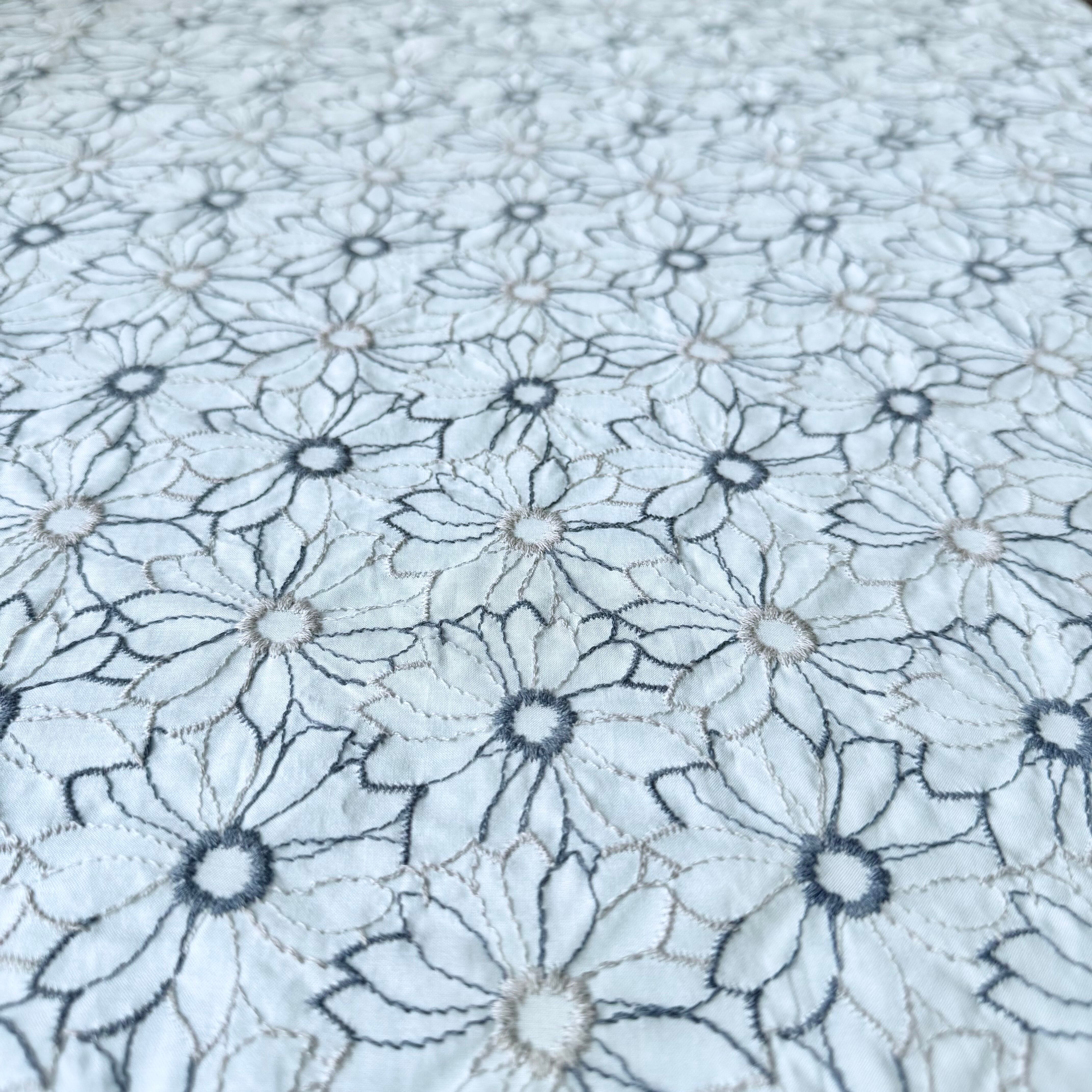 フローラルライン 60ローン刺繍 8026-890-1 HOKKOH | PRINT ISLAND