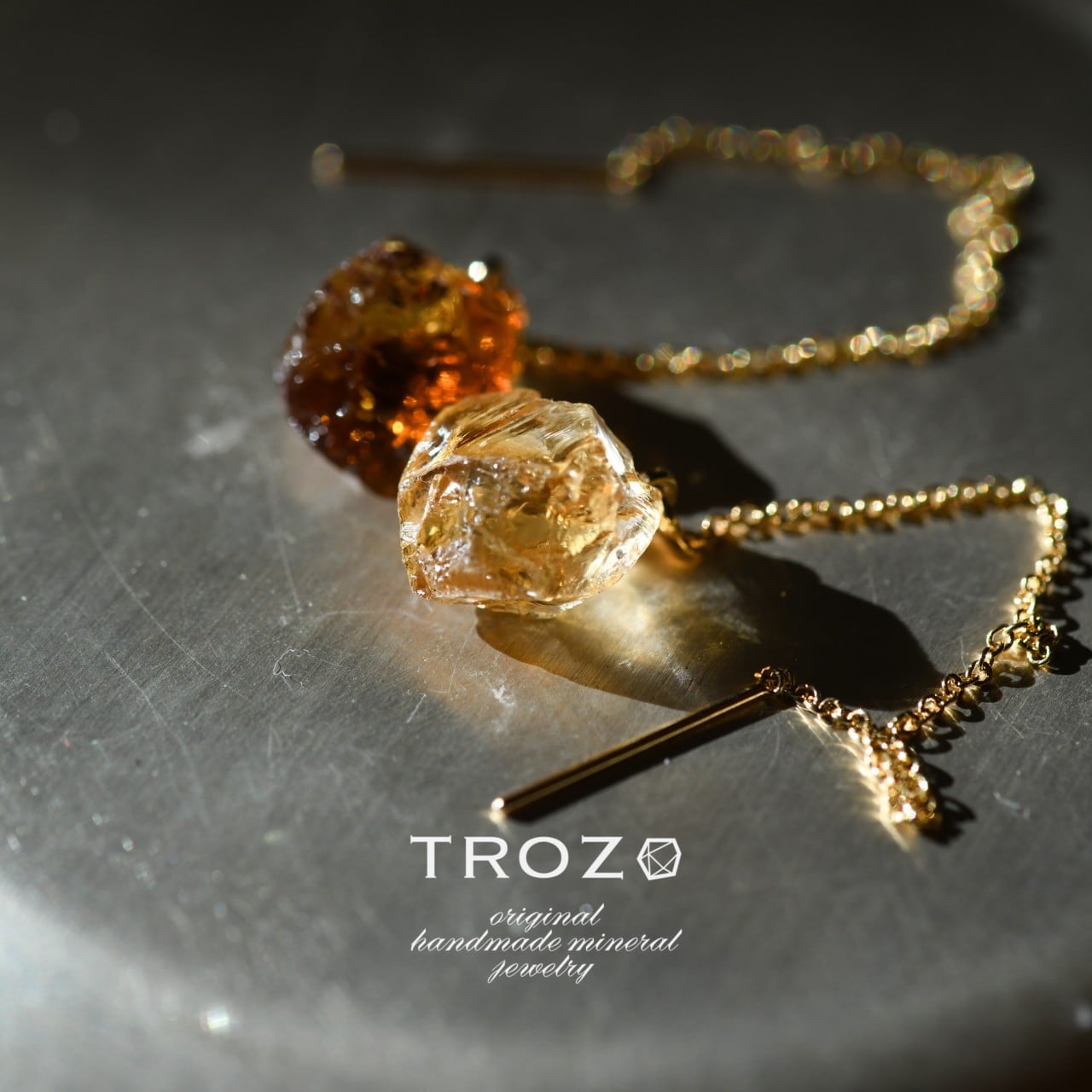 034 Stay Gold Collection】 シトリン 鉱物原石 14kgfチェーンピアス
