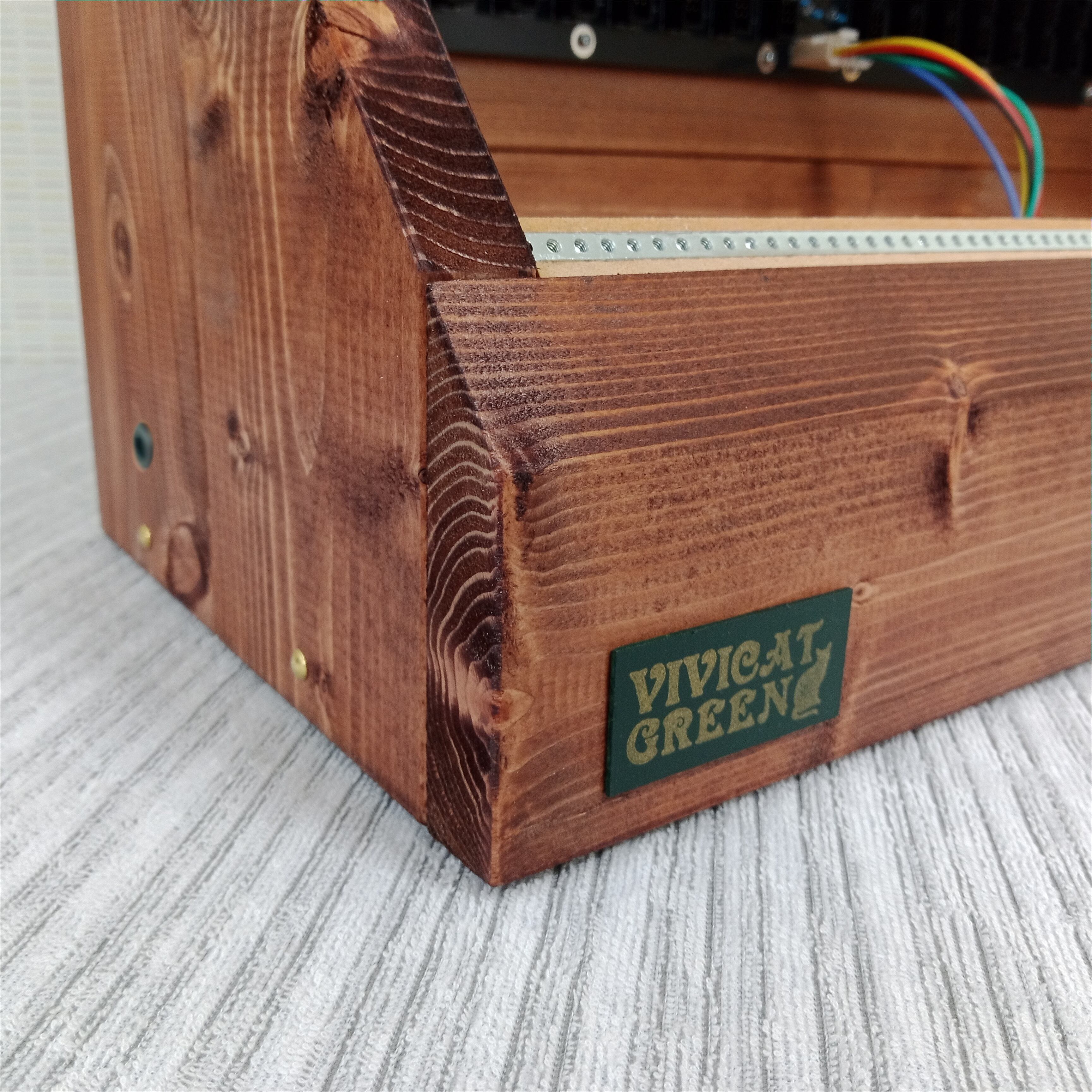 9U 252HP Eurorack Wood Case with Power Unit VG-845-P | Vivicat