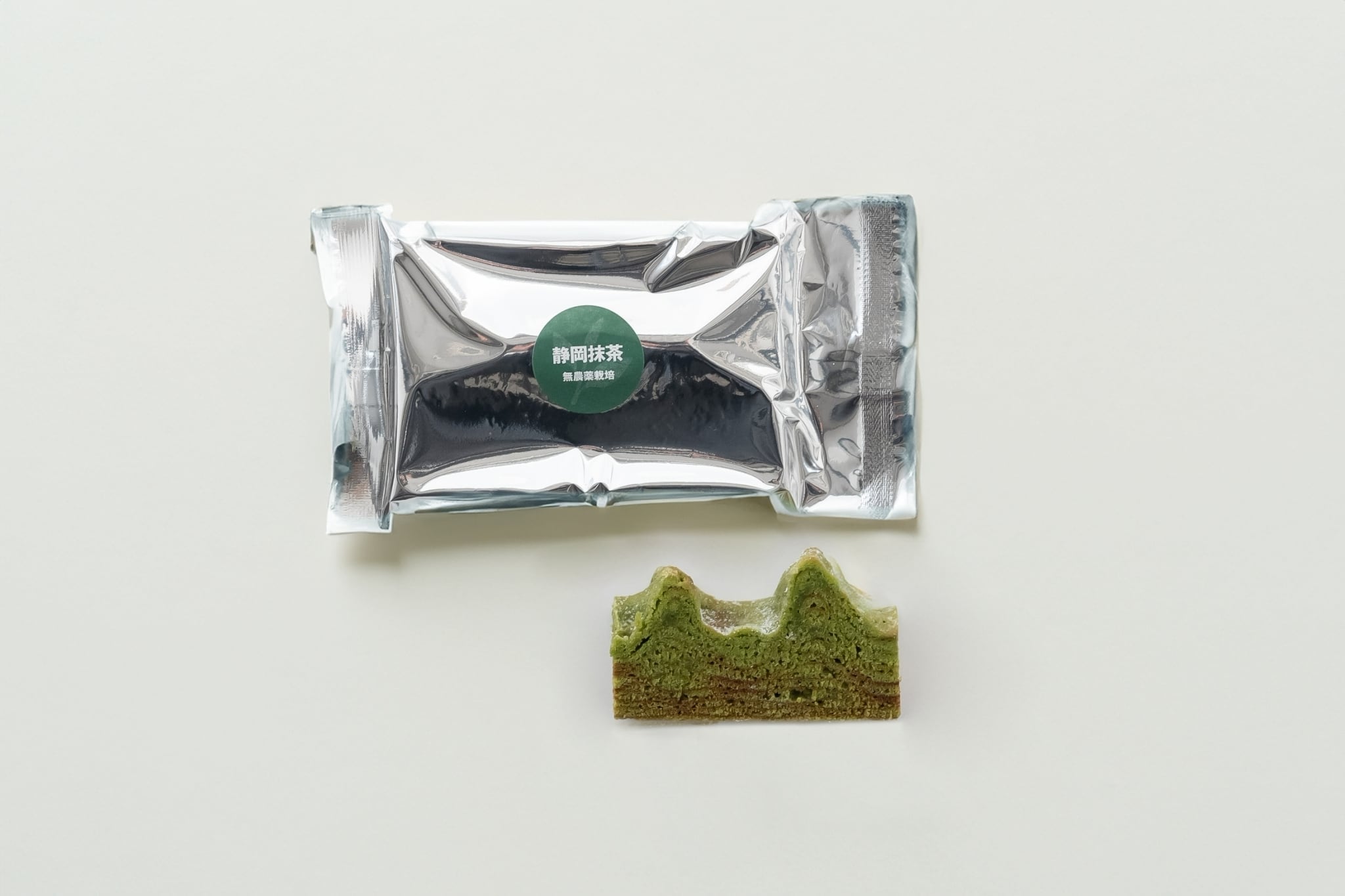 静岡無農薬抹茶ハードバウム カット | sunsmilebaum（サンスマイルバウム）