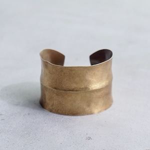brass bangle / 4cm